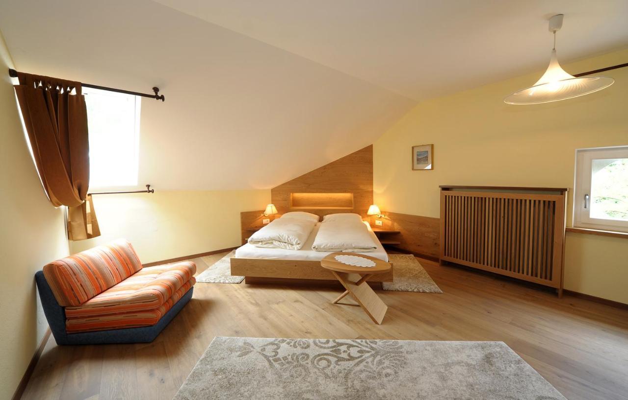 Hotel Brueckenwirt Novacella Екстер'єр фото